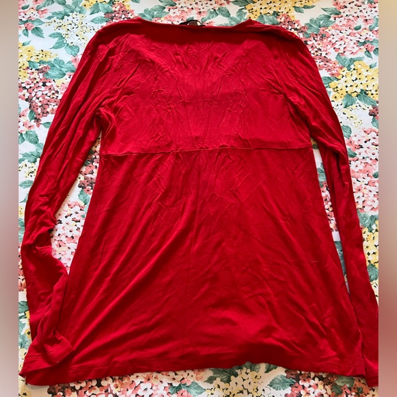 Women’s Banana Republic Red Long Sleeve Top - Picture 2 of 3